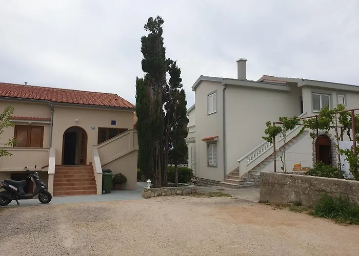 Apartments Davorka