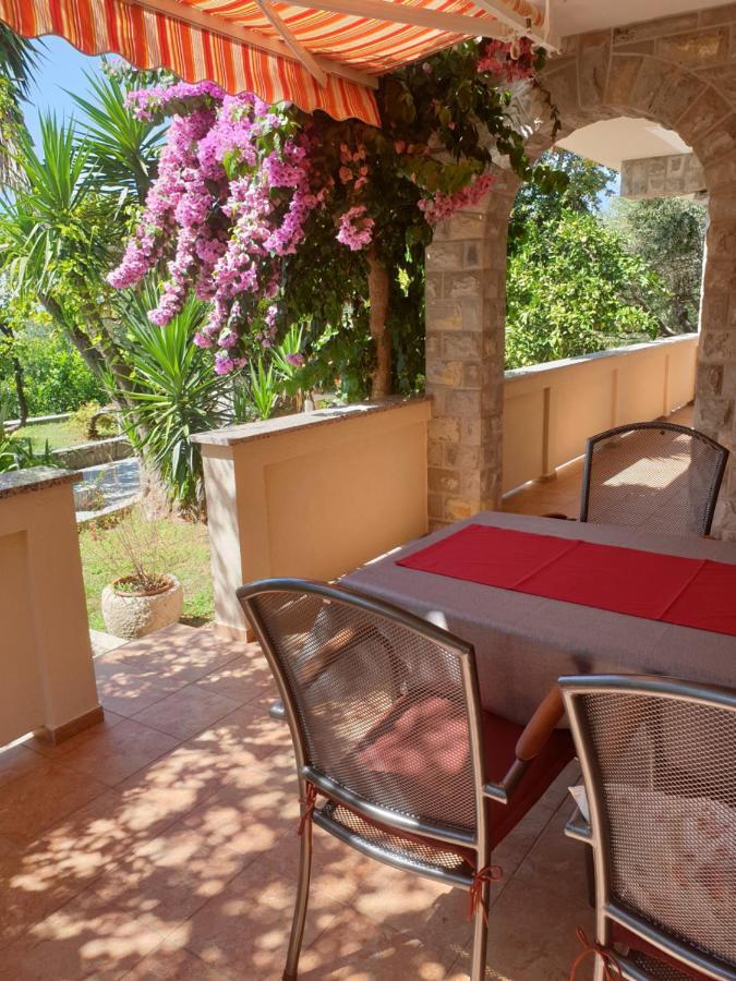 Davorka Apartment *